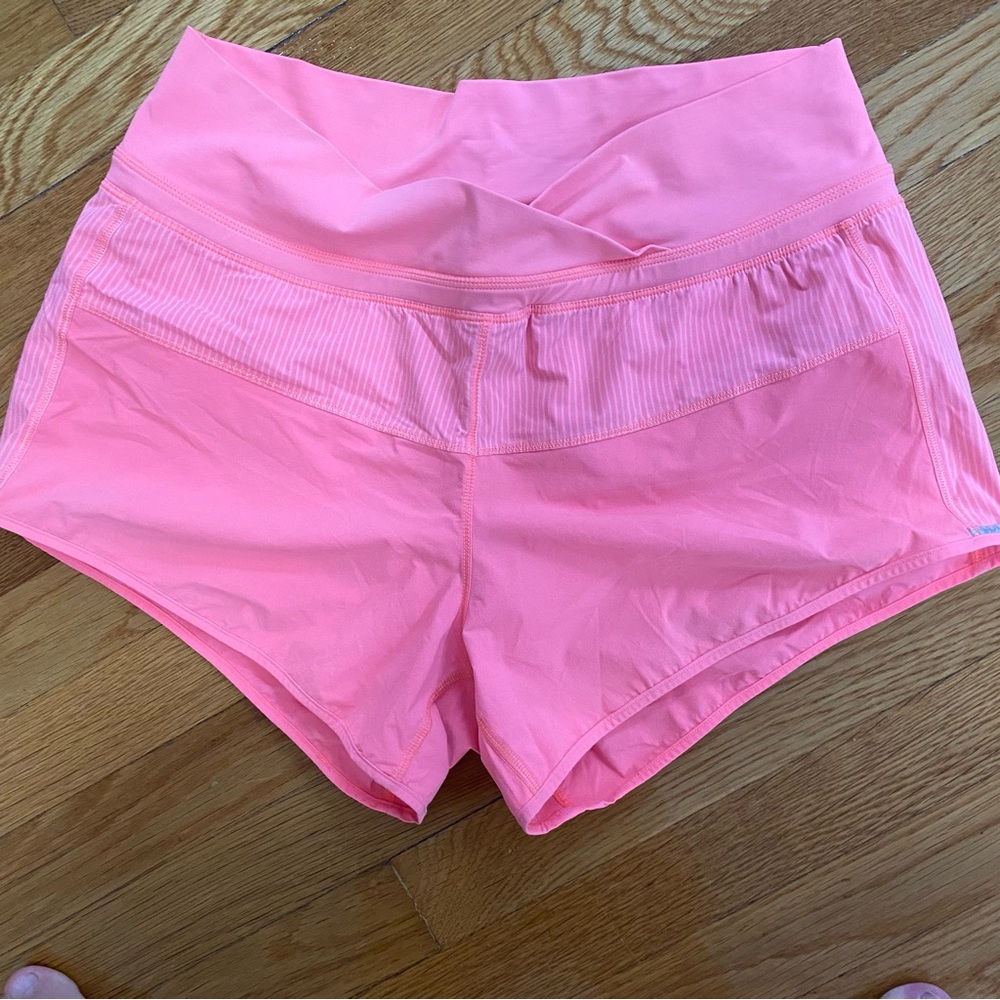 Lululemon shorts size 6 sherbet orange
